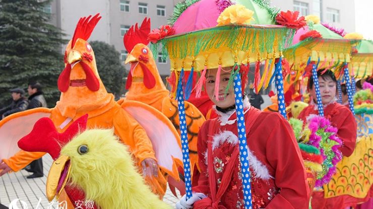 滁州全椒：花灯巡游舞太平