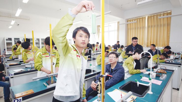 滁州市中考体育理科实验开考