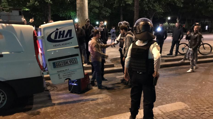 巴黎香街发生枪击事件 枪手毙命警方一死两伤