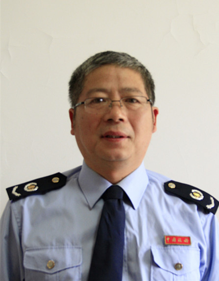 敬业奉献-明光-卢炳尧-2017.6