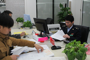 刘段华_工作照1