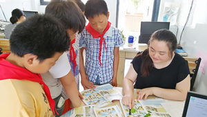 蔡维真老师辅导学生