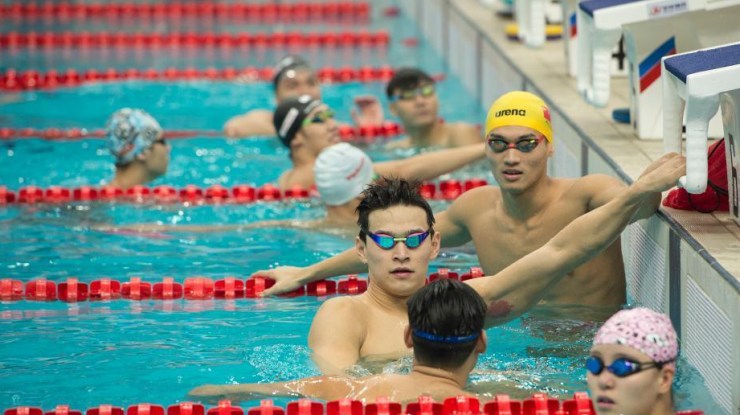 直击天津全运会 孙杨傅园慧参加赛前训练