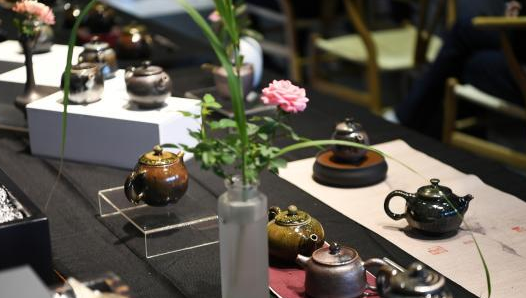 两岸柴烧陶艺作品交流展：“天然泥的釉惑” 