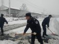 市城管局启动二级应急响应 全员上阵应对暴雪