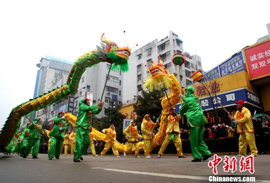 安徽民俗非遗受追捧登高祈福&ldquo;佛系&rdquo;游热