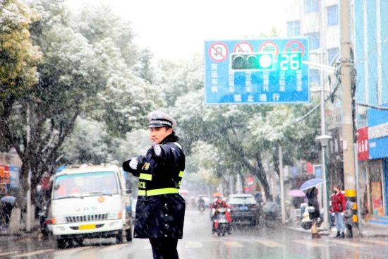 30D6F15C3C9F94F08BBDD4DC8273940B