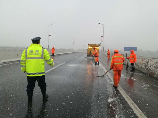 7bfdf5728bb3816914dc7a9e0402ef8