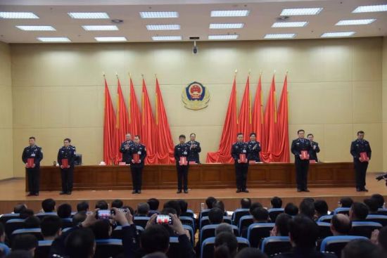 34c4040423d8e70fad3fe8fe4713eec