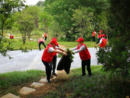 H~4BH7RWQU@H]EXEP~GIF2G