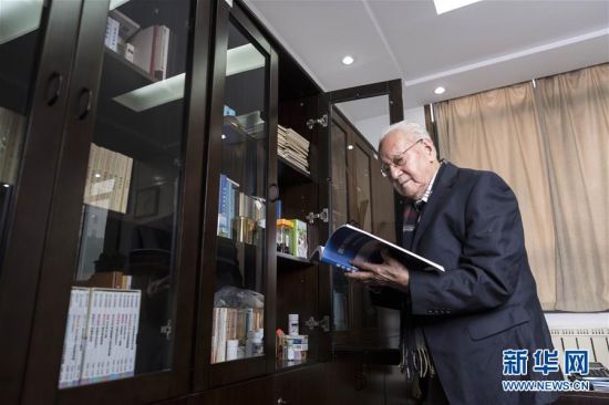 （壮丽70年&middot;奋斗新时代&mdash;&mdash;共和国荣光&middot;图文互动）（2）黄旭华：隐&ldquo;功&rdquo;埋名三十载，终生报国不言悔