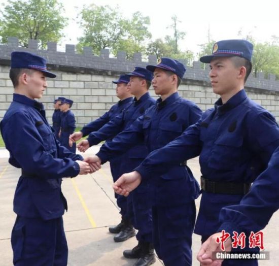 点击进入下一页