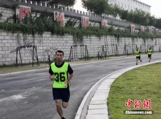 点击进入下一页