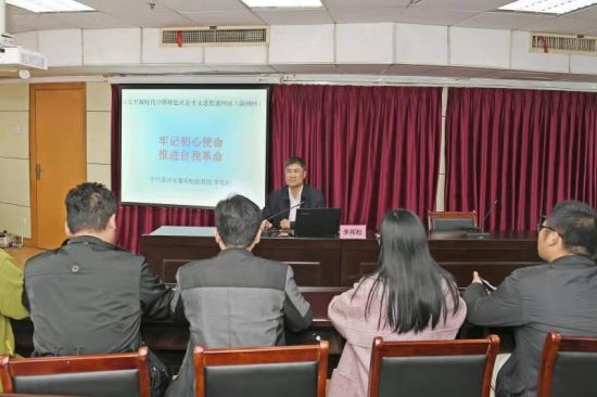 73b836ed66149b355a8ed6b3fcadad1