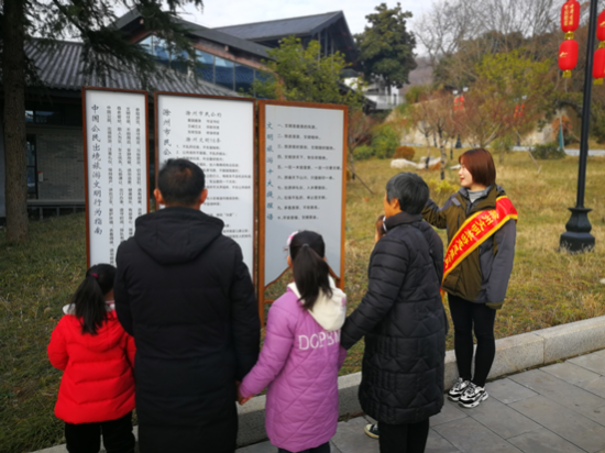 W7EYMA)$5GGFZH{TDR3@LJN