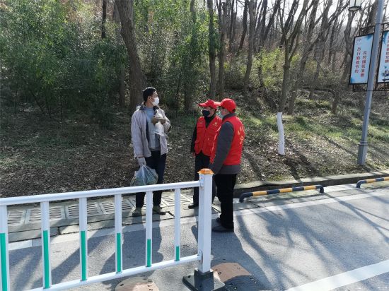 第三张（最下面一张）