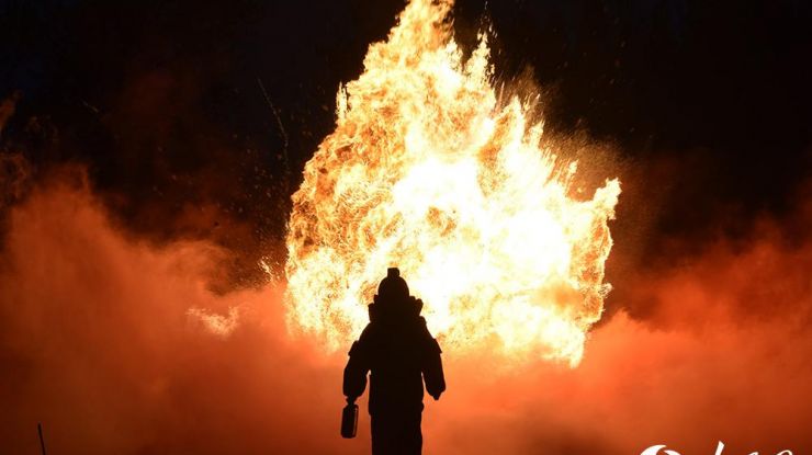 生死较量，燃爆的“逆行者”