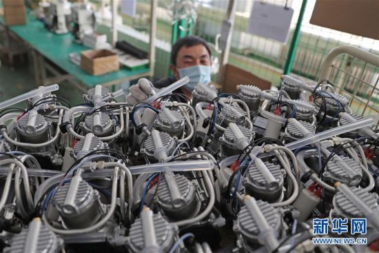 （聚焦疫情防控&middot;图文互动）（10）团结起来！我们万众一心！&mdash;&mdash;中国抗疫人民力量的生动实践