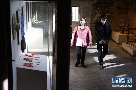 （新华全媒头条&middot;图文互动）（4）红土地上的&ldquo;绿色减贫&rdquo;决战&mdash;&mdash;大别山&ldquo;将军县&rdquo;金寨脱贫纪实