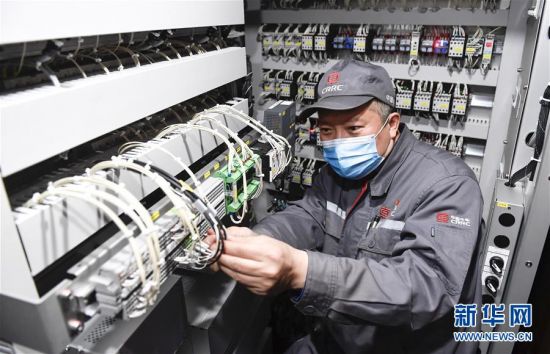 （在习近平新时代中国特色社会主义思想指引下&mdash;&mdash;新时代新作为新篇章&middot;习近平总书记关切事&middot;图文互动）（9）汗水的味道&mdash;&mdash;记录奋战在复工复产一线的劳动者