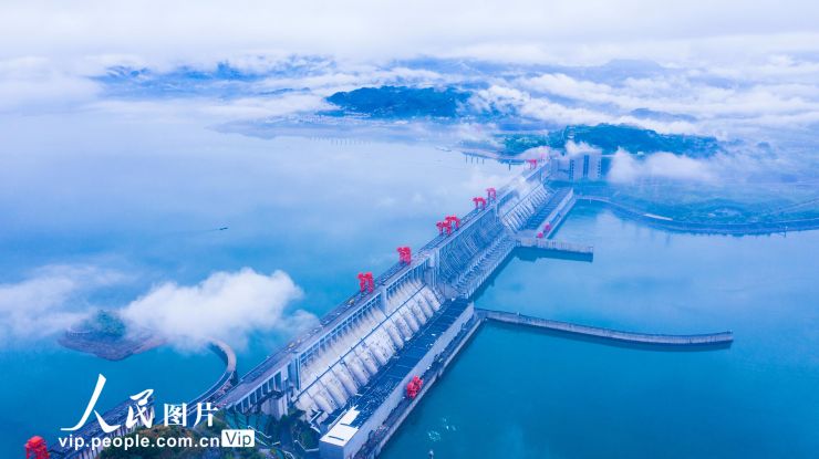 长江三峡水库持续腾库防汛