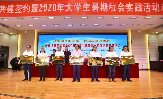 b0bfb5a3a9cea7e6b8419effa892e01