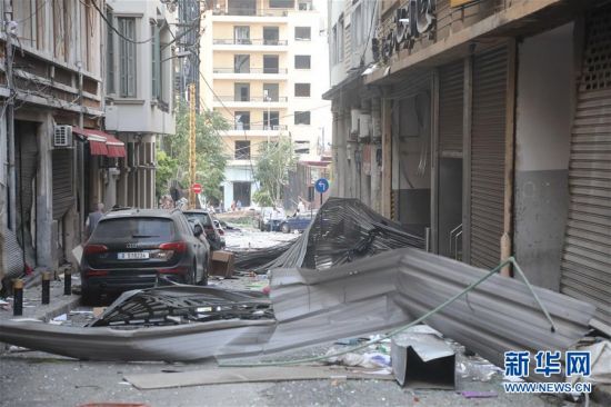 (国际)(2)黎巴嫩首都港口区发生爆炸 至少73人死亡3700人受伤