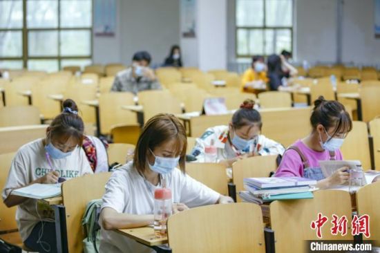 点击进入下一页