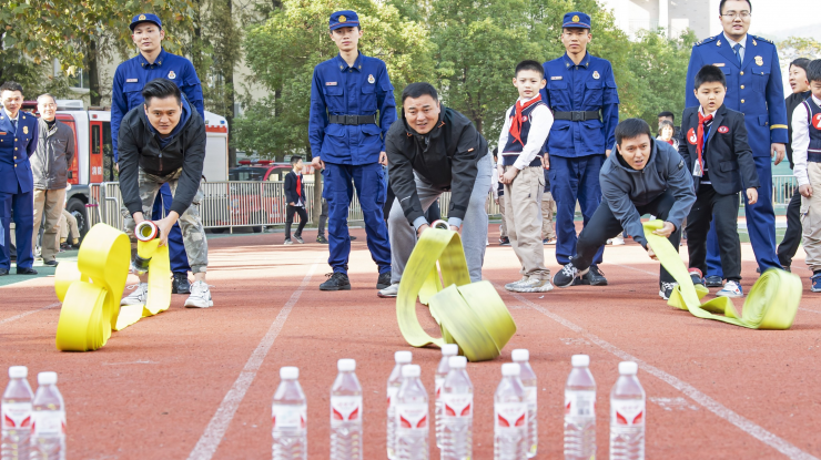 消防运动会开进校园