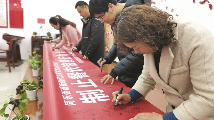 制止餐饮浪费 培养节约习惯