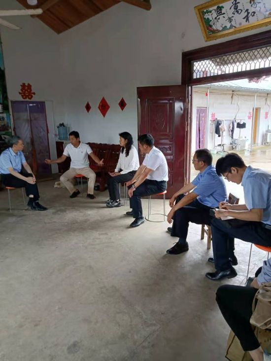 7005927acfbddd9e137fca1ad2751e7