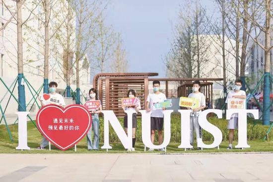 61c958eb-1e5a-4f0d-bec5-6c190505f582