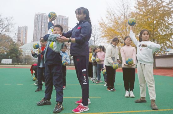 df53240d-7eab-44a8-95b3-335fa30a60ca