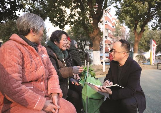 72e2b12a-9889-43cf-b067-ebf66401b7c0