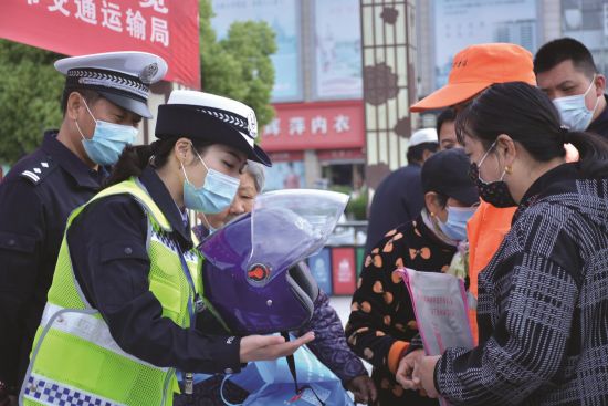 cb74ab97-437d-4a3c-a0d7-74549150d5af