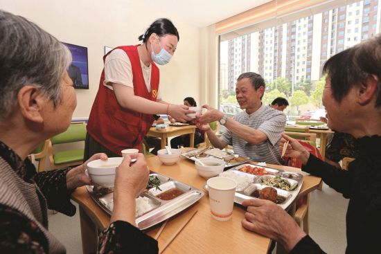 ef6d071e-a11b-43ef-8d2d-03b467cfc2a2