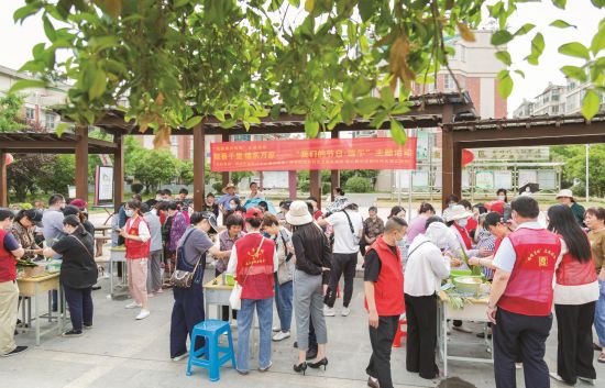 cc25dc17-2cc7-450b-9388-b0ba28129981