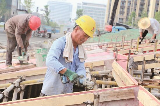 6debe4f6-95f2-48c6-99b3-80b76d10f996