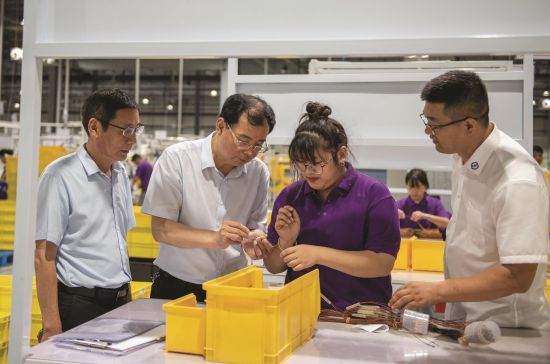 6913db3e-bd56-4eef-85f3-f352c0b4117b