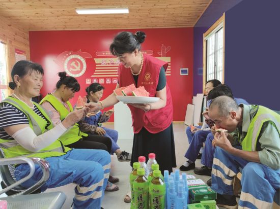 e3551b1a-b2eb-4af3-b29a-76fe4ae27435