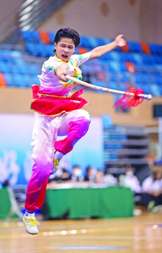 3：7月20日，选手在进行青少年部女子乙(566984)-20220729082741