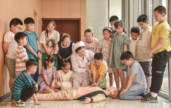 d9fb31c8-6982-4746-84d4-5d6c88f9ec12