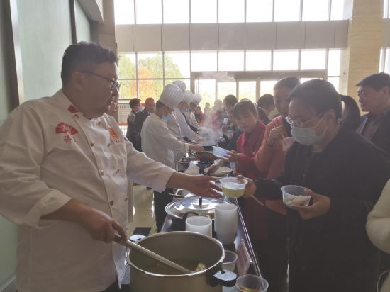 5b51f0f2-20f2-42f0-8351-5bb358d50e9c