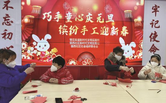 0ac2da7e-bdf7-49cc-96b0-e7dde0c6576f