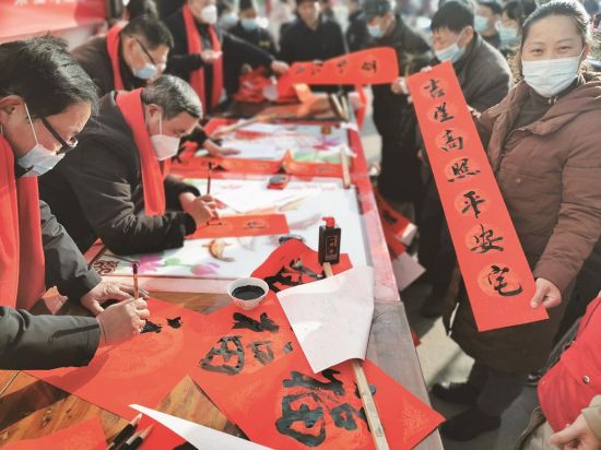 708fe417-10f5-4ac8-a7b5-a2e7c16a52e5