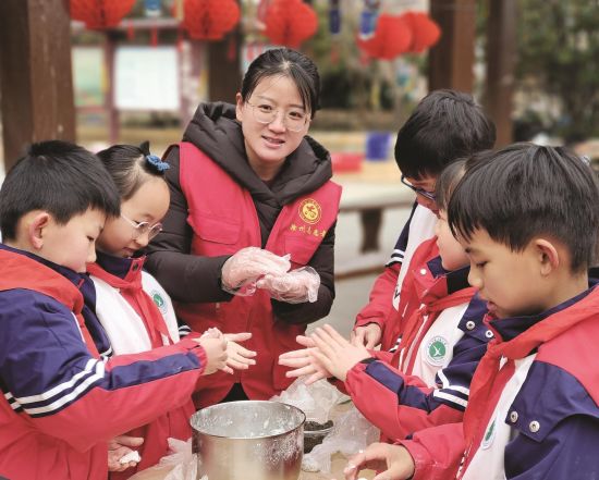 d34a98bf-f923-45a3-9302-30fbd2fc7b3a