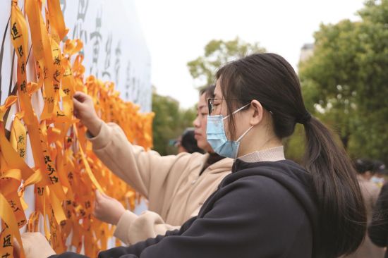 8417404a-ee89-4ab8-8508-1a198dced86e