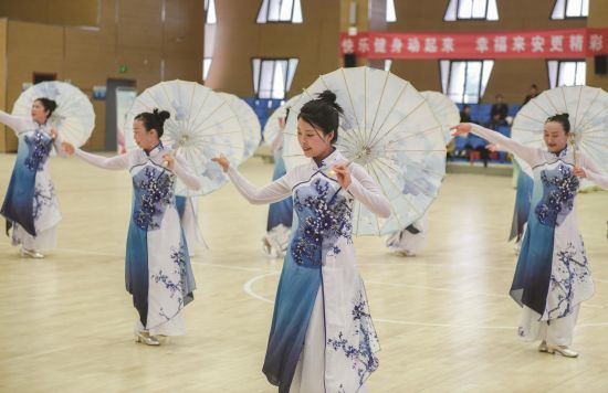 030b58b4-2d8c-43a4-aa45-46f73eab51c1