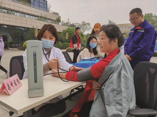 7a1f13f2-6efe-4df6-b20f-307f124a6cf5