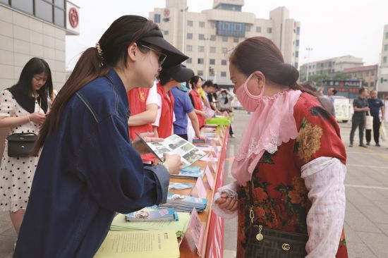 cf996656-0d81-43c1-a951-9734f962ddad